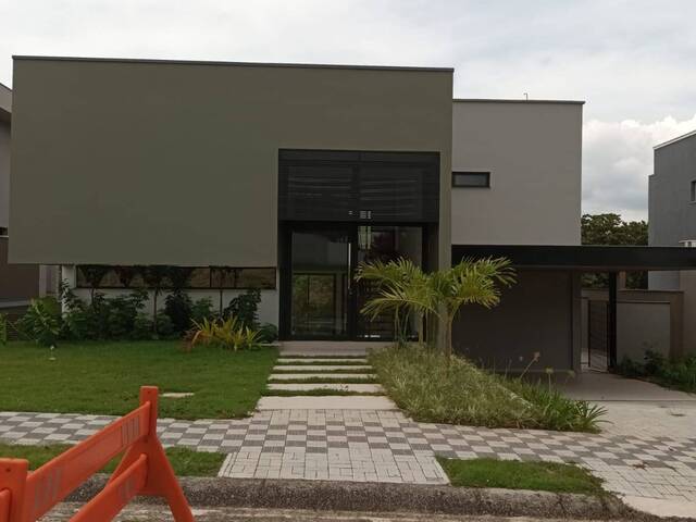 #1254 - Casa para Venda em São José dos Campos - SP - 1