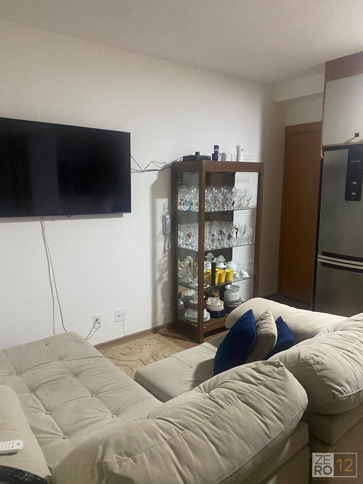 Apartamento à venda com 2 quartos, 49m² - Foto 4