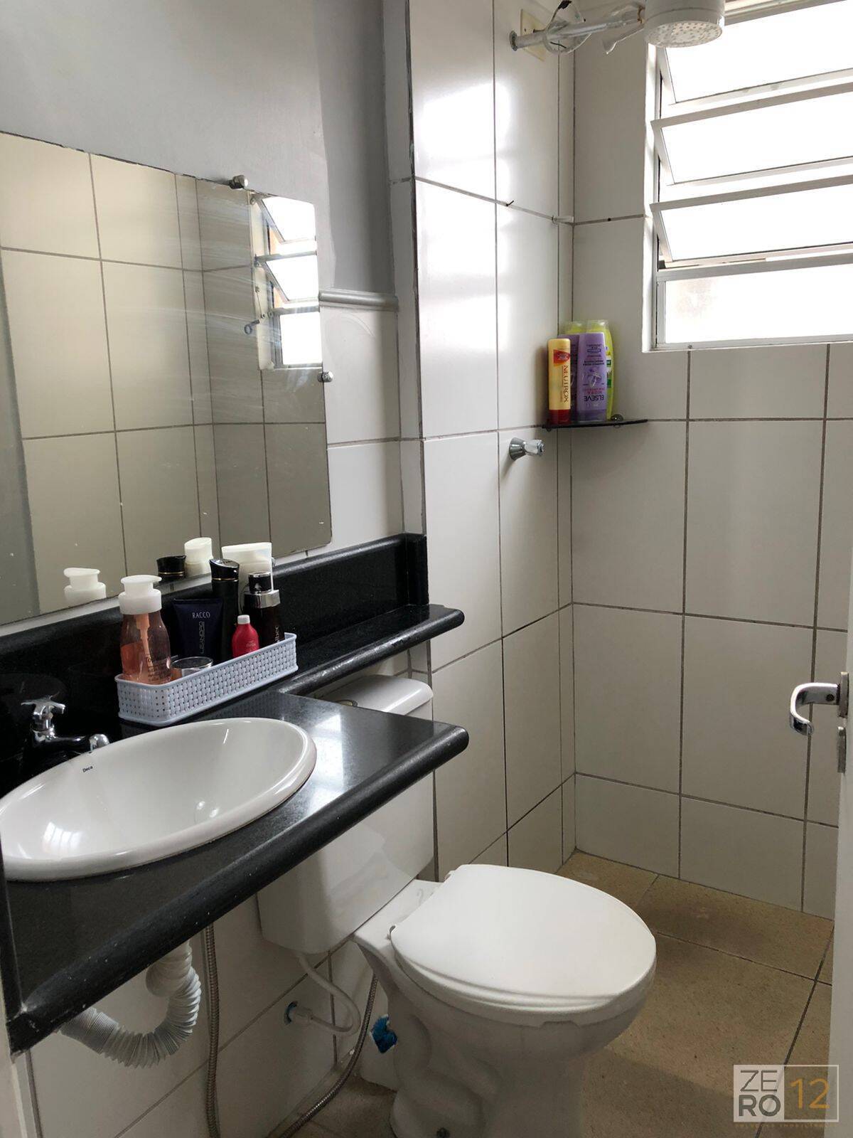 Apartamento à venda com 2 quartos, 66m² - Foto 3