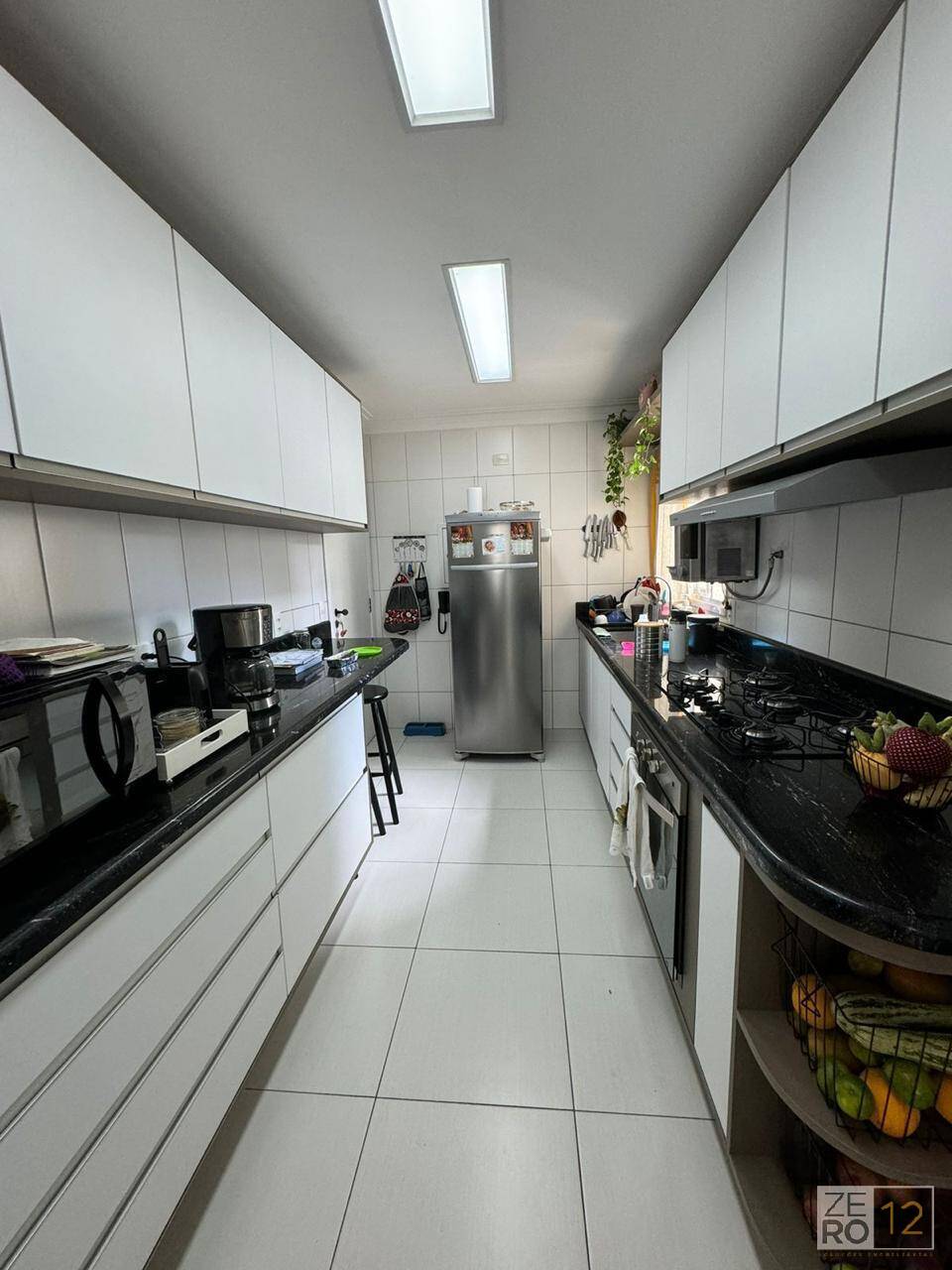 Apartamento à venda com 3 quartos, 110m² - Foto 3