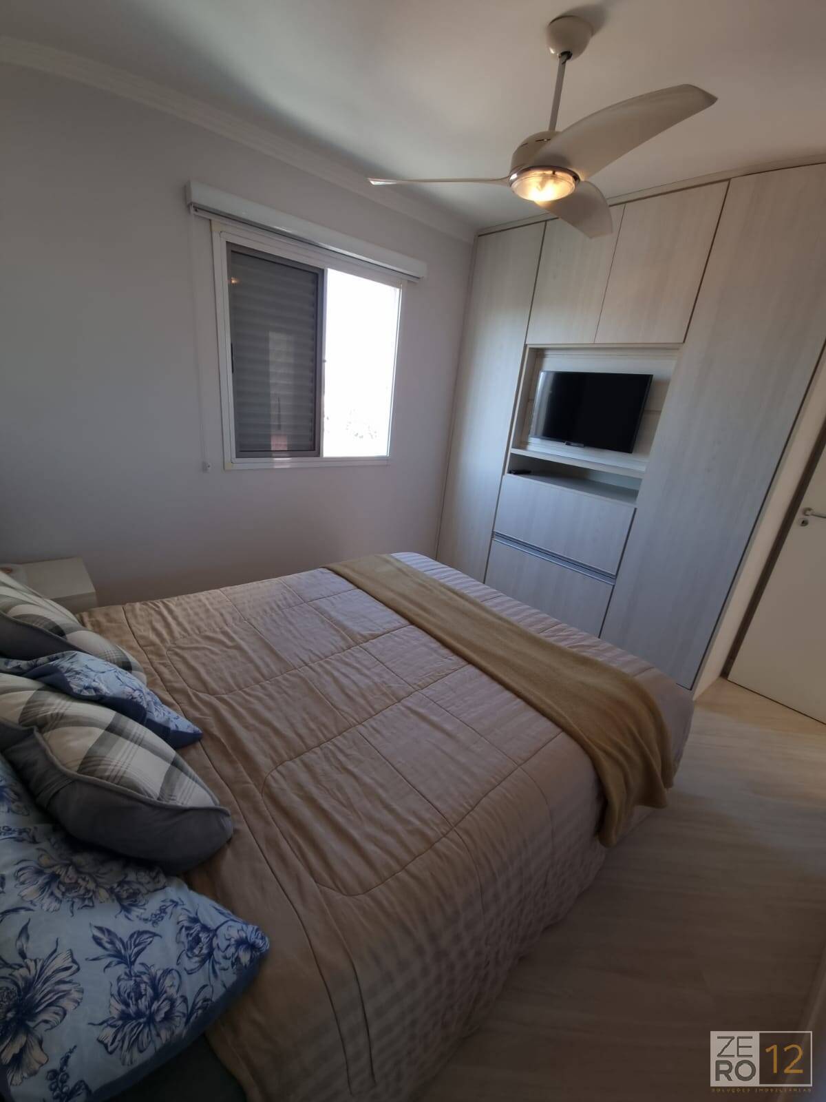 Apartamento à venda com 3 quartos, 77m² - Foto 4