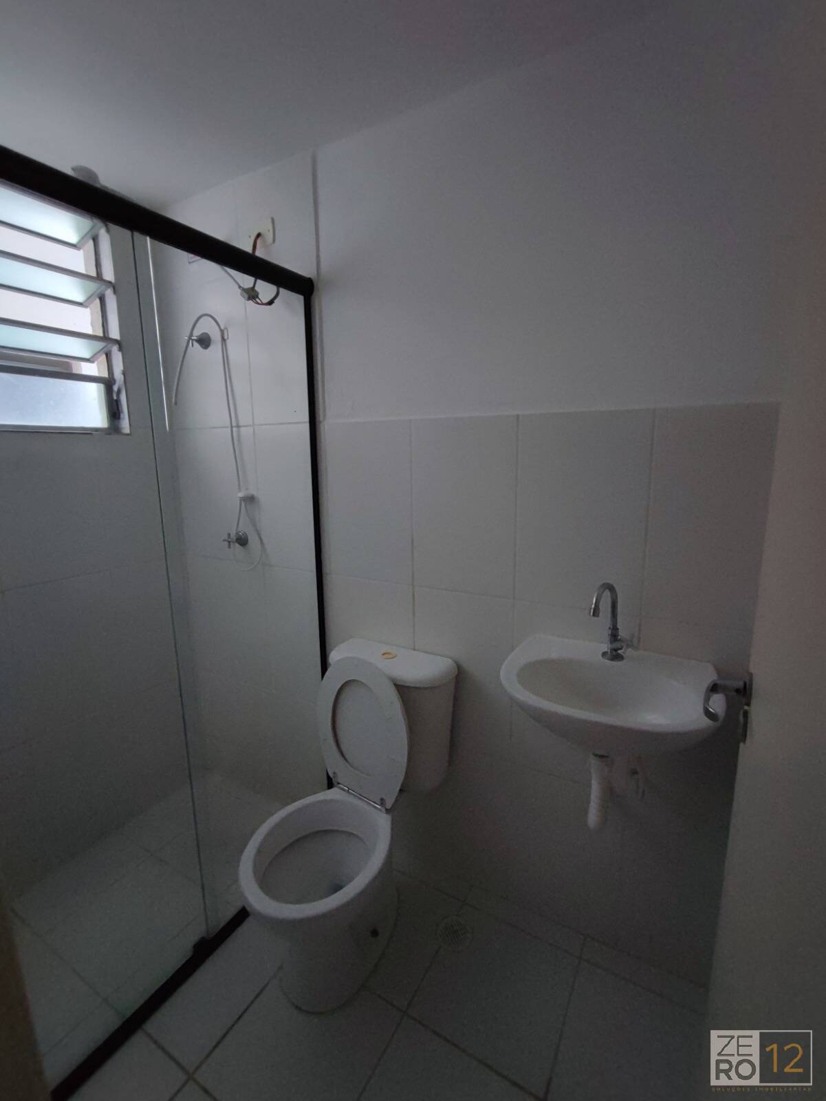 Casa à venda com 3 quartos, 64m² - Foto 4