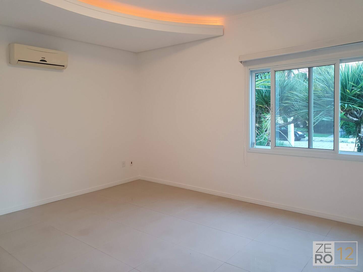 Casa à venda com 4 quartos, 330m² - Foto 25