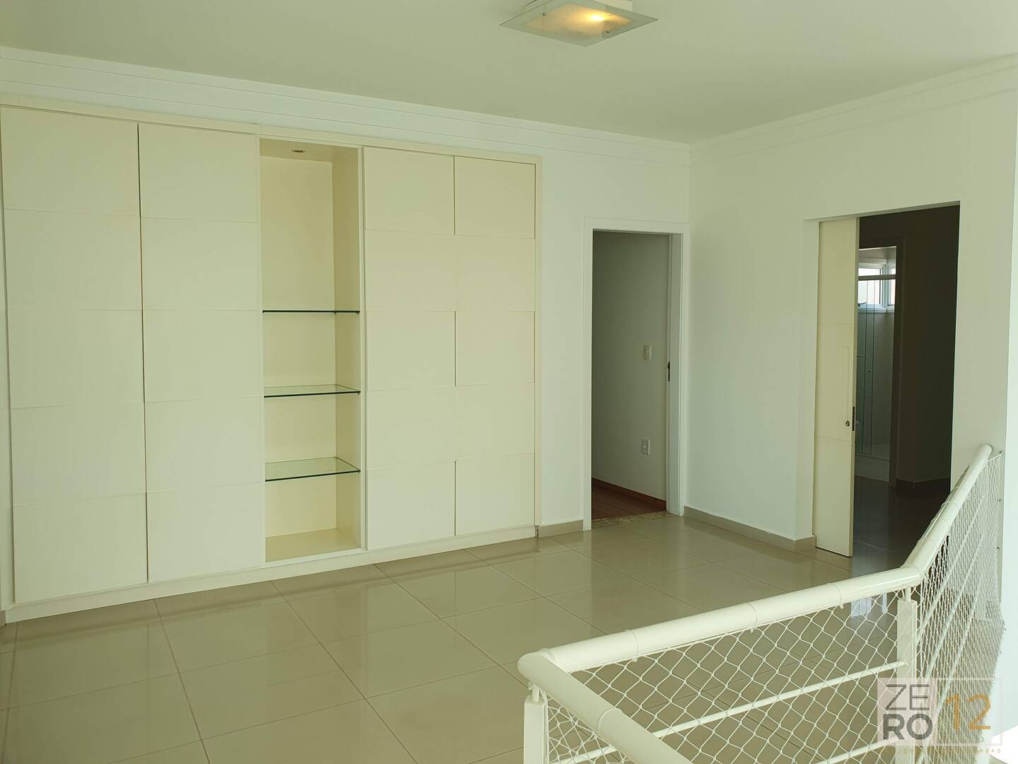 Casa à venda com 4 quartos, 330m² - Foto 7