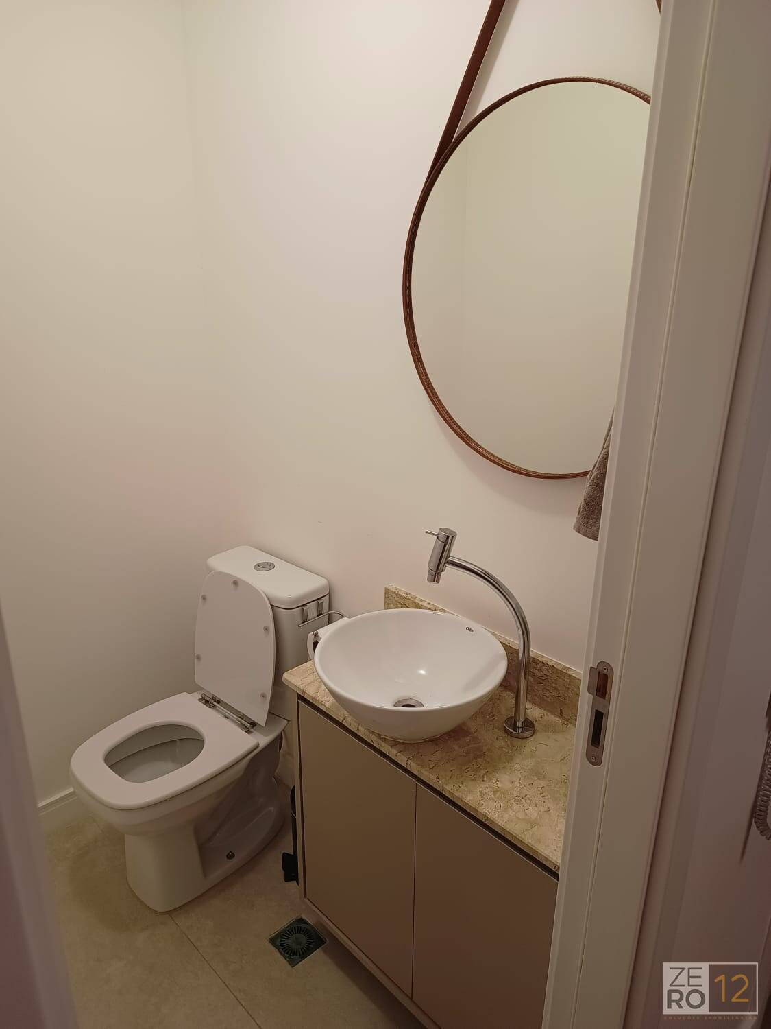 Apartamento à venda com 3 quartos, 76m² - Foto 4