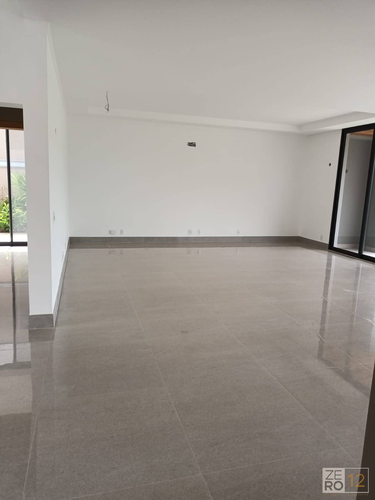 Casa à venda com 4 quartos, 780m² - Foto 4