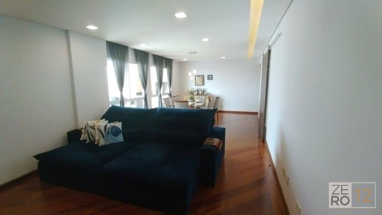 Apartamento à venda com 3 quartos, 157m² - Foto 3