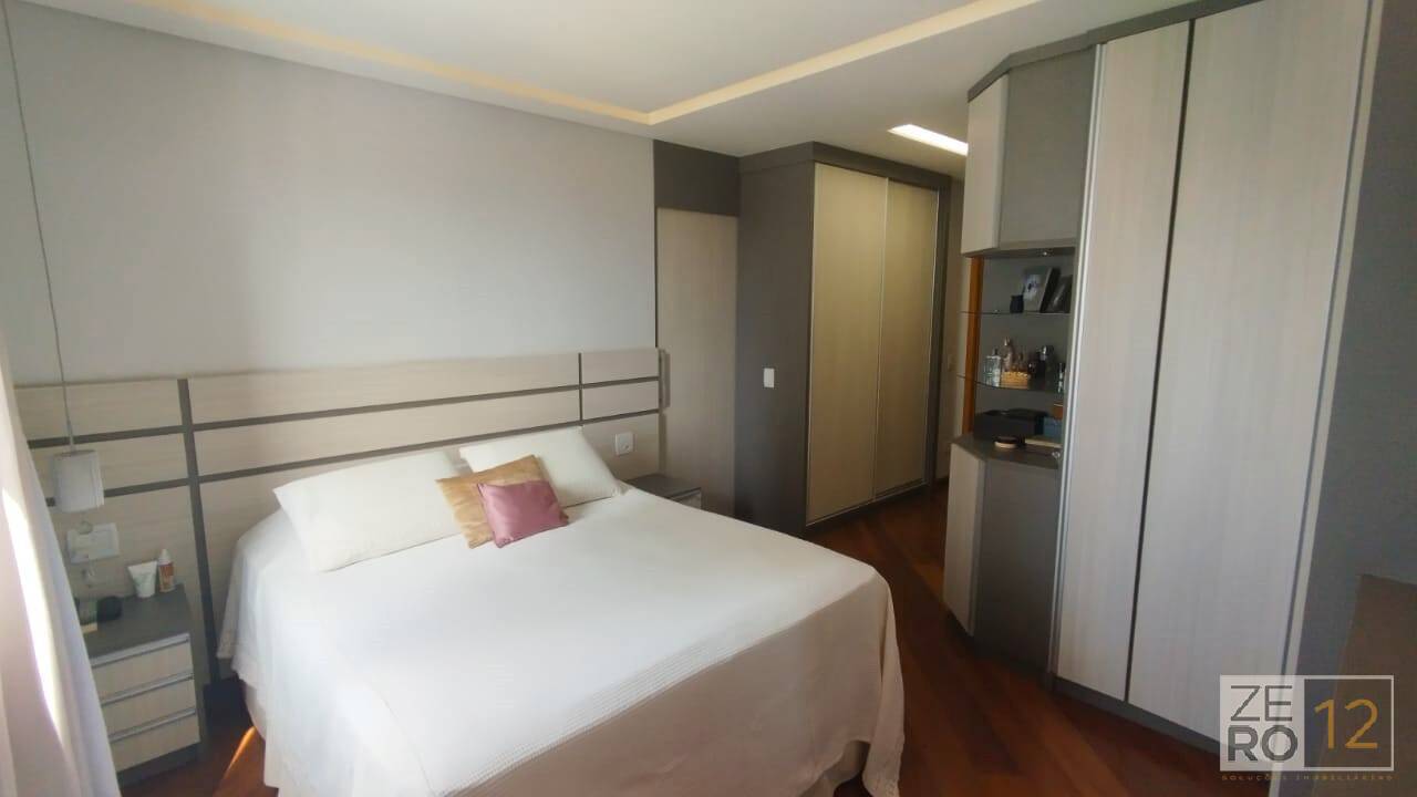 Apartamento à venda com 3 quartos, 157m² - Foto 12