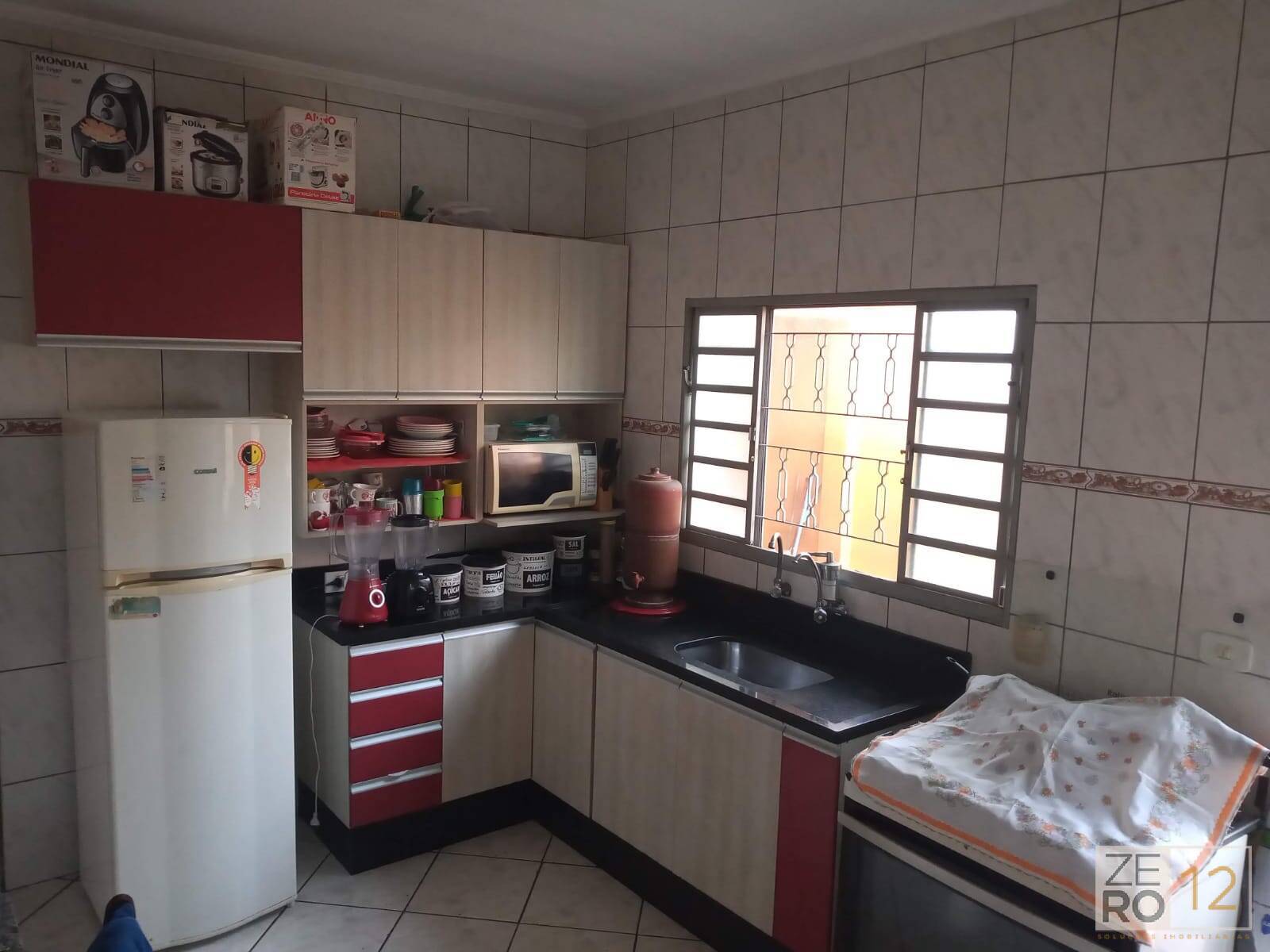 Apartamento à venda com 2 quartos, 70m² - Foto 1