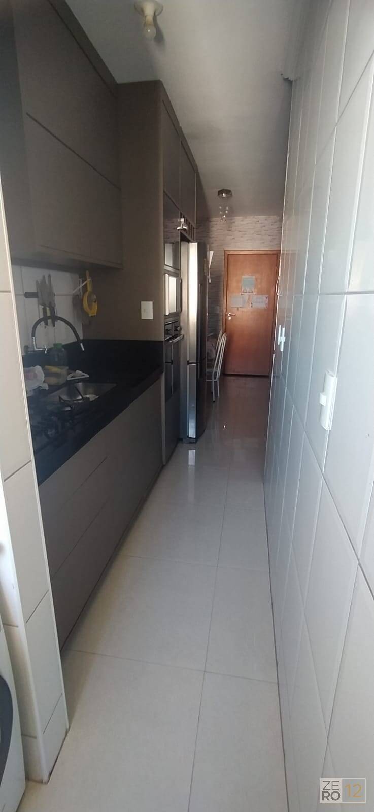 Apartamento à venda com 3 quartos, 70m² - Foto 4